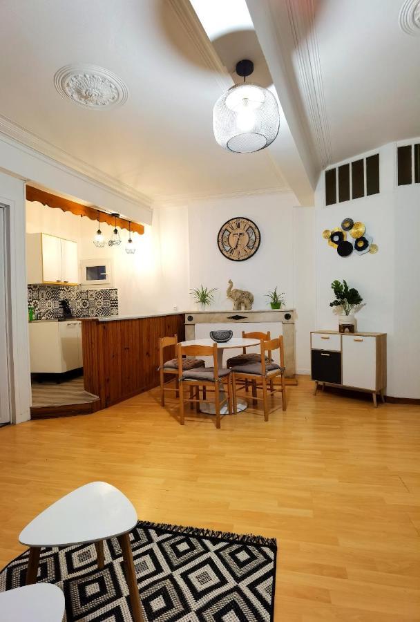 T2 Meuble Quartier Chateau De Apartment